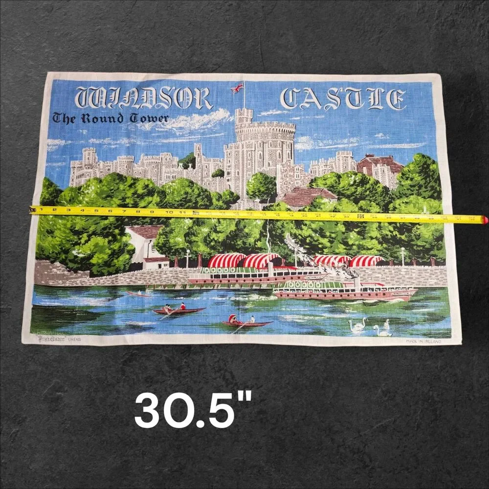 Vintage Windsor Castle Round Tower Linen Wall Hanging 31x20 Irish Cabin Linens